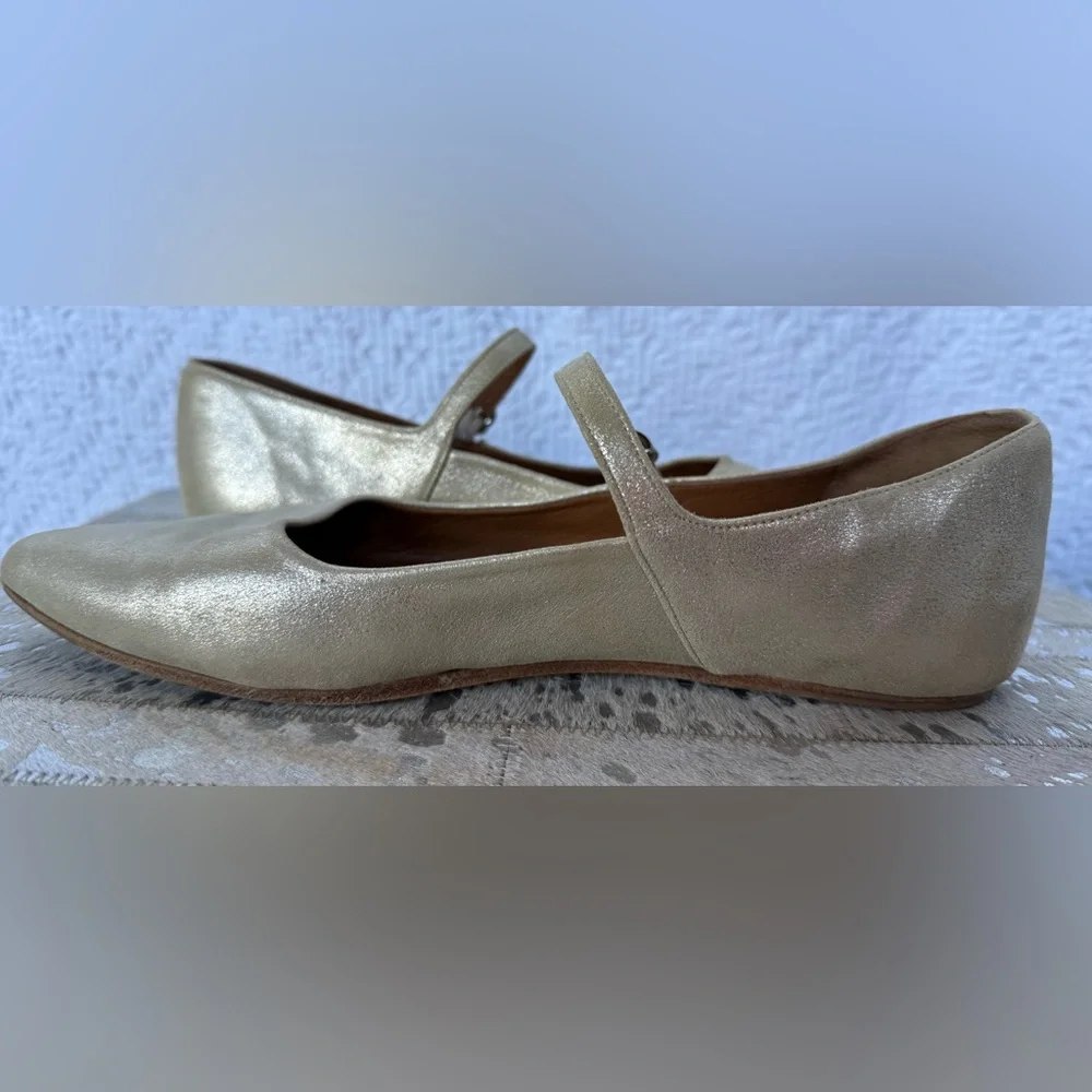 COCLICO Dream Mary Jane Iris Iridescent Leather in Gold size 39.5 US 8.5 -9